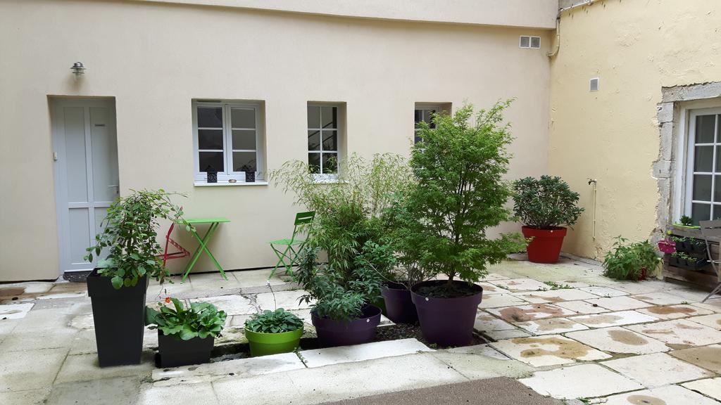 Les Tomettes Apartment Dole Bagian luar foto